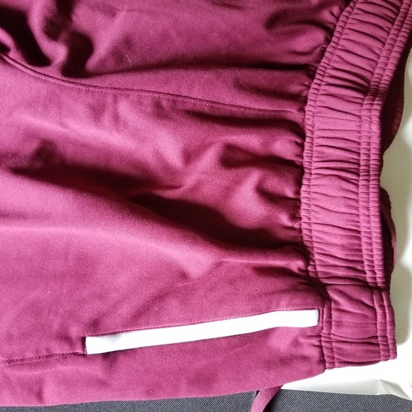 Under Armour small petite - Picture 3 of 12